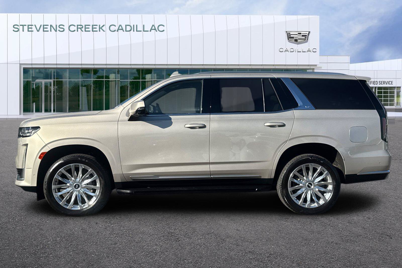 Certified 2023 Cadillac Escalade Premium Luxury AWD/4WD image 6