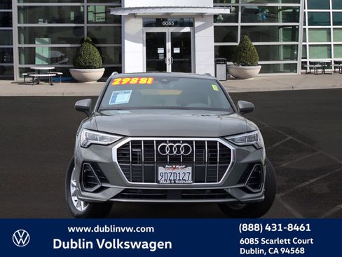 Used 2023 Audi Q3 2.0T Premium Plus w/ Premium Plus Package image 2