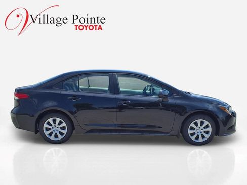 Used 2026 Toyota Corolla LE FWD image 6