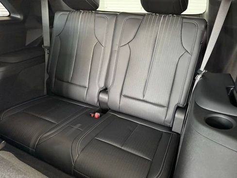 New 2026 Cadillac Vistiq Luxury image 10