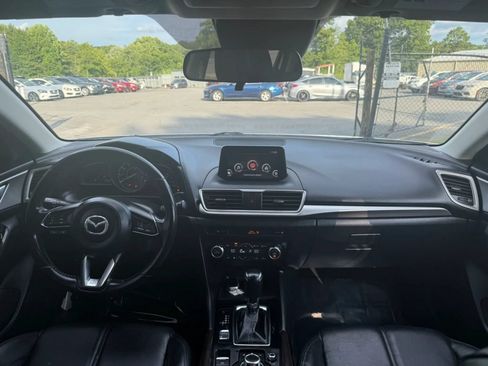 Used 2017 MAZDA MAZDA3 Touring FWD image 26