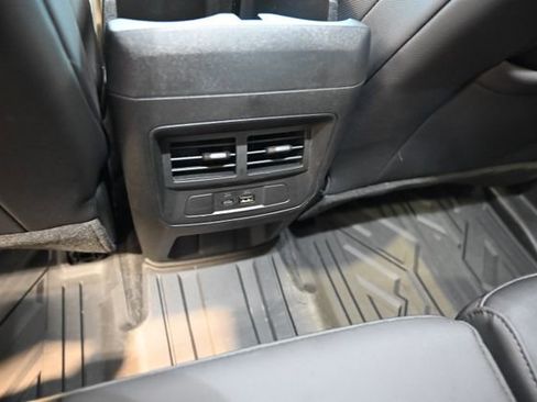Used 2023 Chevrolet Colorado Z71 w/ Z71 Convenience Package 2 AWD/4WD image 27