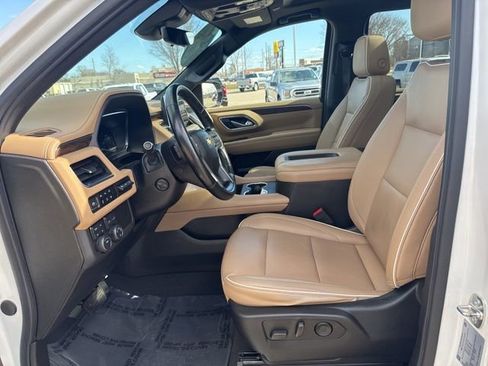 Used 2023 Chevrolet Tahoe Premier w/ Premium Package 2 image 9