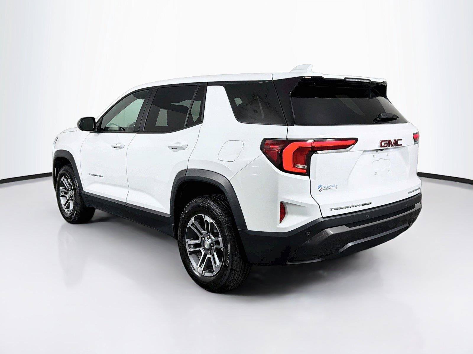 Used 2026 GMC Terrain Elevation AWD/4WD image 9