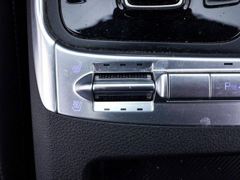 Used 2025 Kia Carnival SX image 27