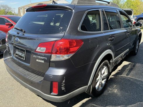 Used 2013 Subaru Outback 2.5i Limited w/ Moonroof Pkg AWD/4WD image 4