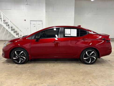 Used 2025 Nissan Versa SR w/ Trunk Package FWD image 4