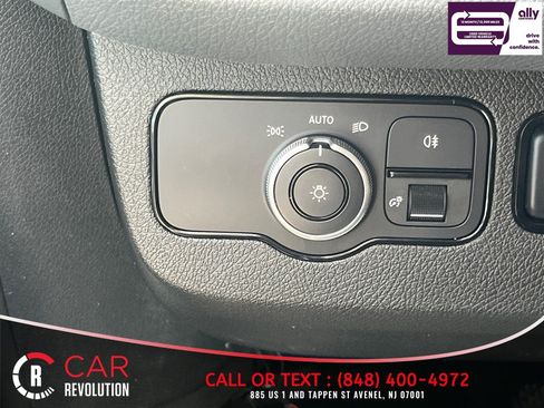 Used 2021 Mercedes-Benz Sprinter 2500 w/ Driver Convenience Package image 17
