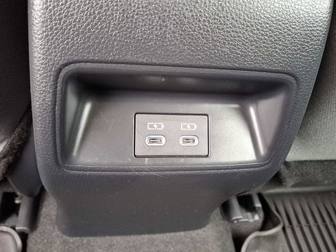 Used 2024 Toyota Corolla LE image 11