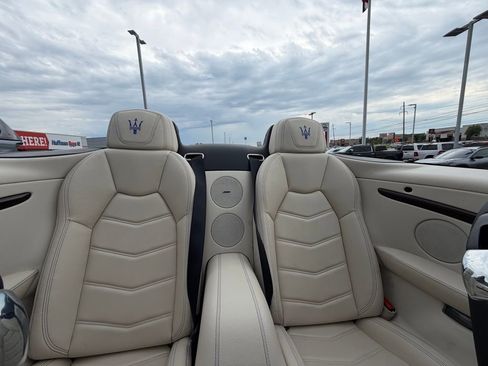 Used 2015 Maserati GranTurismo MC RWD image 25