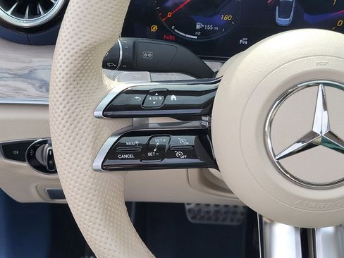 Used 2021 Mercedes-Benz E 450 4MATIC Cabriolet image 22