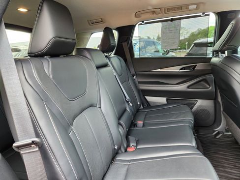 Certified 2023 INFINITI QX60 Luxe w/ Cargo Package AWD/4WD image 15
