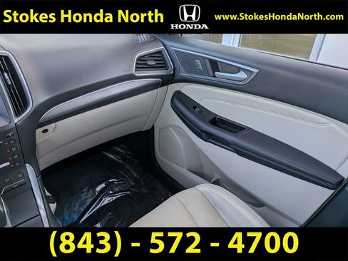 Used 2018 Ford Edge Titanium w/ Equipment Group 301A FWD image 20