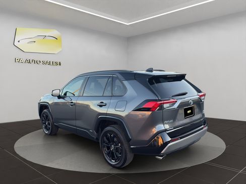 Used 2022 Toyota RAV4 XSE image 5