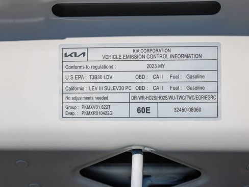 Used 2023 Kia Niro EX image 29