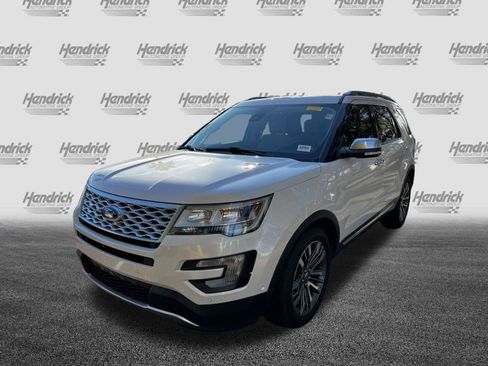 Used 2017 Ford Explorer Platinum image 5