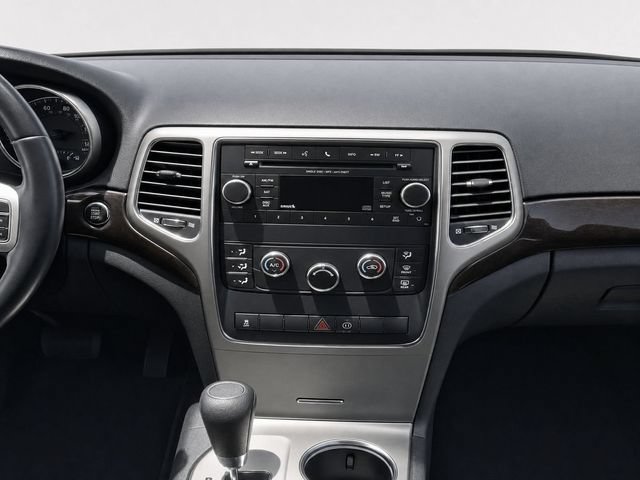 Used 2012 Jeep Grand Cherokee Laredo w/ Laredo E Group AWD/4WD image 23