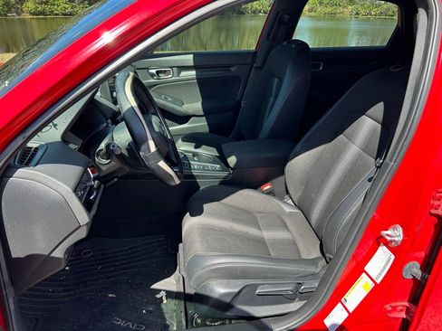 Used 2023 Honda Civic Sport image 14