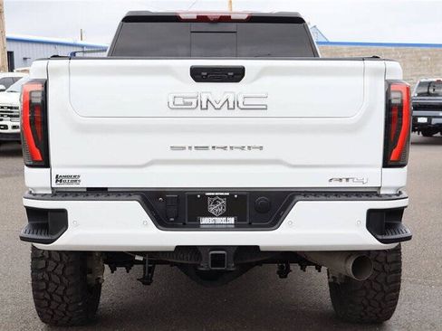 Used 2025 GMC Sierra 3500 AT4 w/ AT4 Premium Plus Package AWD/4WD image 4