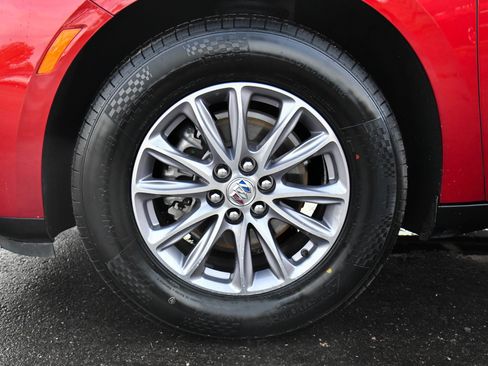 Used 2024 Buick Enclave Premium image 12