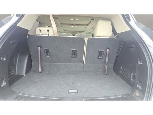 Used 2019 Buick Enclave Essence image 14