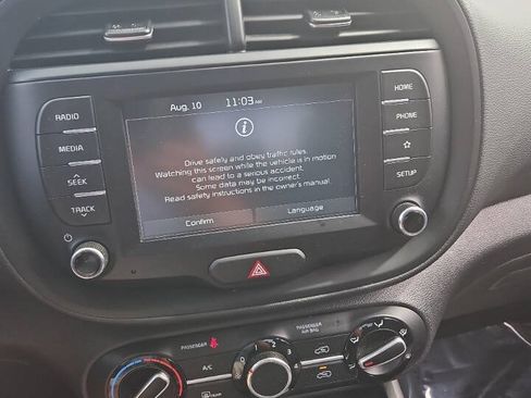 Used 2021 Kia Soul LX FWD image 16
