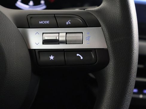 Certified 2025 Hyundai Sonata SE image 36