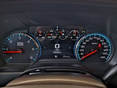 Used 2019 Chevrolet Suburban Premier image 9