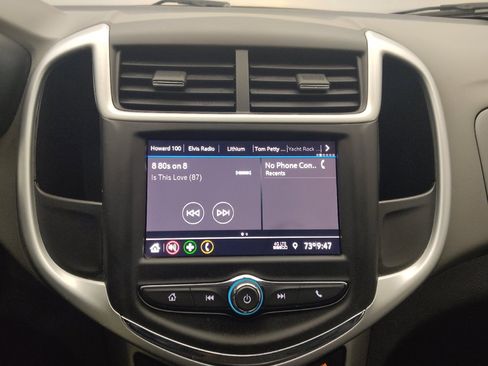 Used 2020 Chevrolet Sonic LT FWD image 25