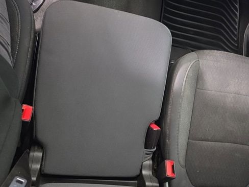 Used 2020 Chevrolet Silverado 1500 LT image 23