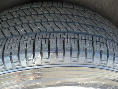 Used 2011 Jeep Grand Cherokee Laredo image 5