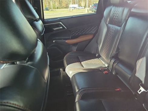 Used 2022 Mitsubishi Outlander SEL image 10