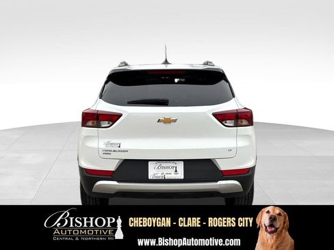 Used 2024 Chevrolet TrailBlazer LT AWD/4WD image 11