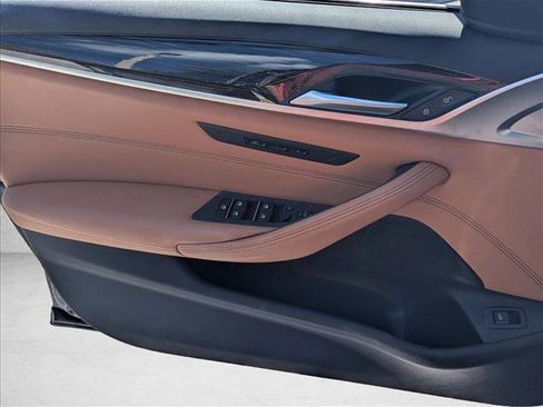 Certified 2023 BMW 540i 540i w/ Convenience Package image 9