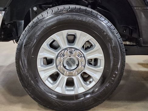 Used 2022 Ford F250 XL w/ STX Appearance Package image 28