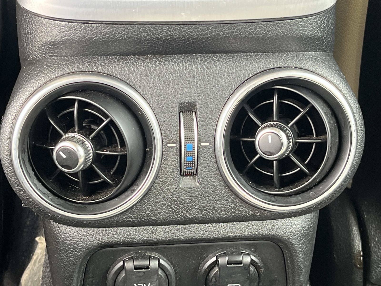 Used 2022 Kia Stinger GT1 RWD image 17