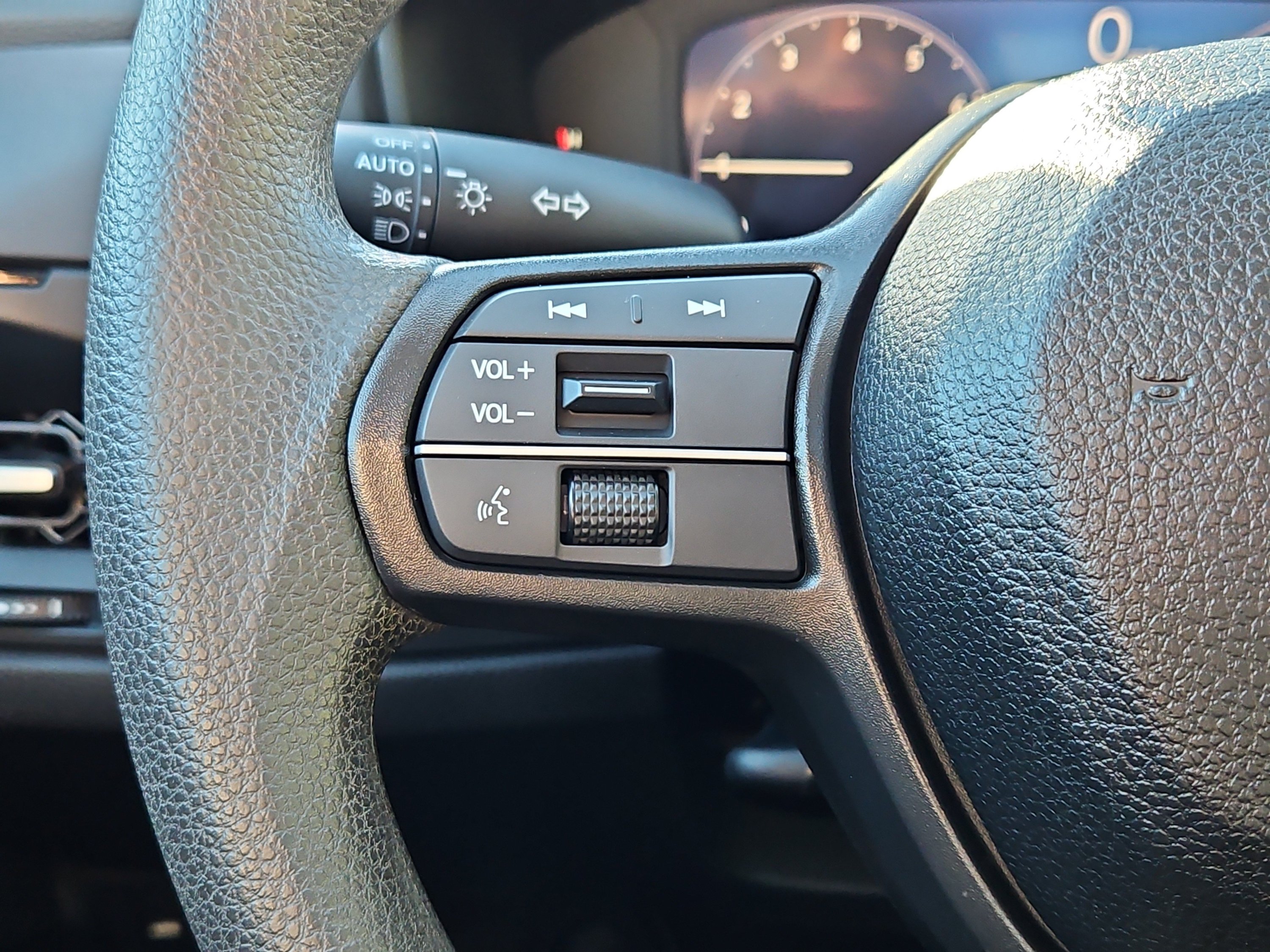 Certified 2025 Honda Accord SE image 17