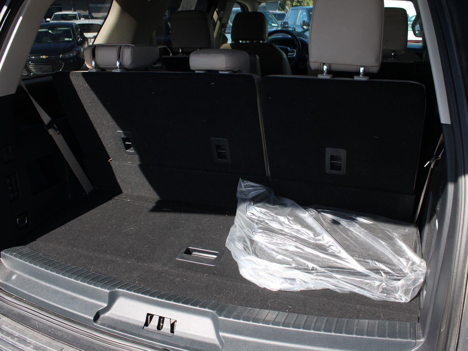 Used 2024 Ford Expedition Limited AWD/4WD image 8