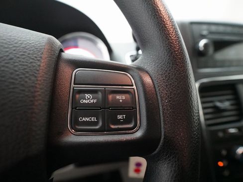 Used 2013 Dodge Grand Caravan American Value Package image 18