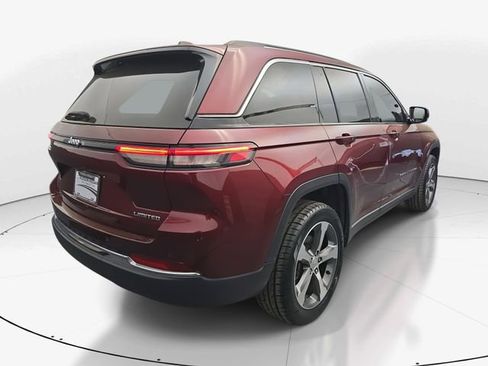 Used 2023 Jeep Grand Cherokee Limited w/ Trailer Tow Prep Group (B) image 9