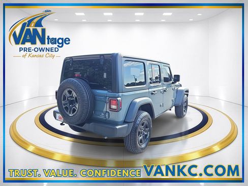 Used 2024 Jeep Wrangler Unlimited Sport AWD/4WD image 6