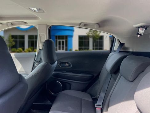 Used 2022 Honda HR-V EX image 26