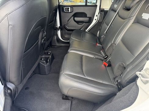 Used 2021 Jeep Wrangler Unlimited Sport image 12