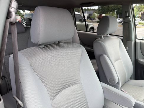 Used 2007 Toyota Highlander 4WD V6 w/ 3rd Row image 15
