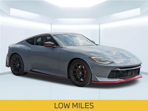 Used 2024 Nissan Z NISMO w/ Floor Mat Package RWD image 9