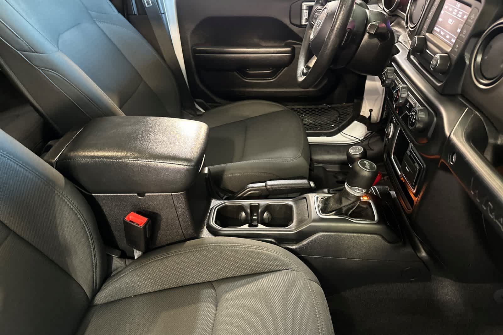 Used 2021 Jeep Wrangler Unlimited Sport AWD/4WD image 19