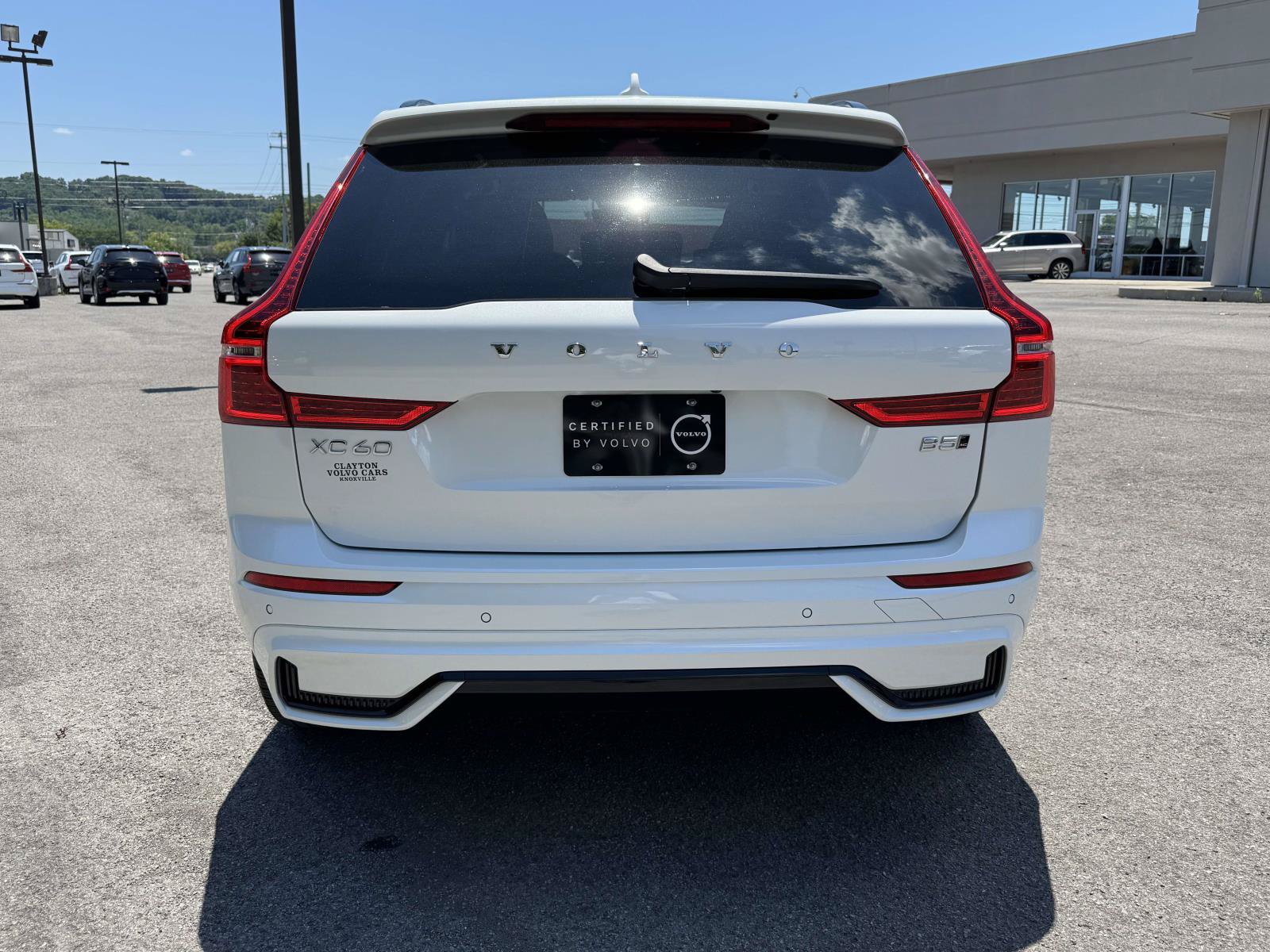 Certified 2025 Volvo XC60 B5 Plus AWD/4WD image 4