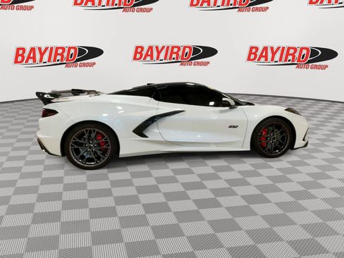 Used 2023 Chevrolet Corvette Stingray Premium Conv w/ Z51 Performance Package RWD image 9