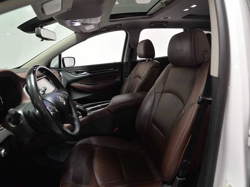 Used 2021 Buick Enclave Avenir w/ Avenir Technology Package FWD image 10