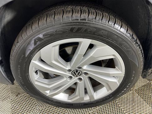 Used 2020 Volkswagen Atlas Cross Sport SEL image 13